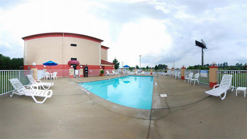 Comfort Inn & Suites Lincoln Exterior photo
